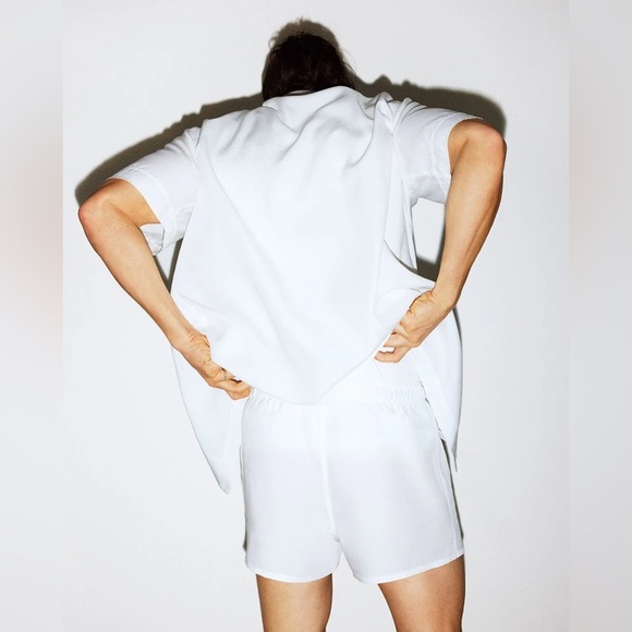 CDLP Woven Boxer Shorts Slim
White 
$85
Made of a soft TenceL Sz S - Picture 3 of 16